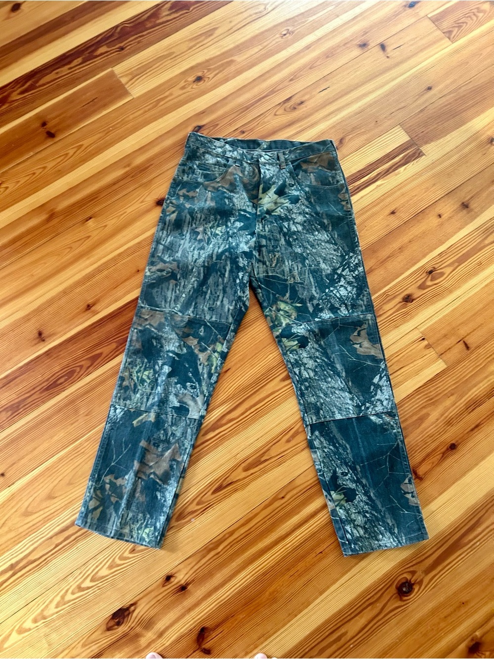 Vintage mossy oak Wrangler pants